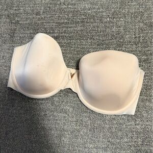 Seamless Strapless Nude Bra